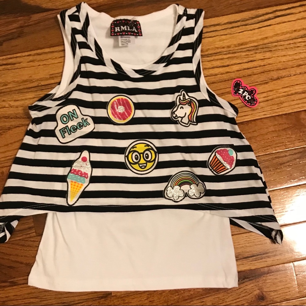 NWT 🍦Treats Top 🍿PRICE IS FIRM 🎉